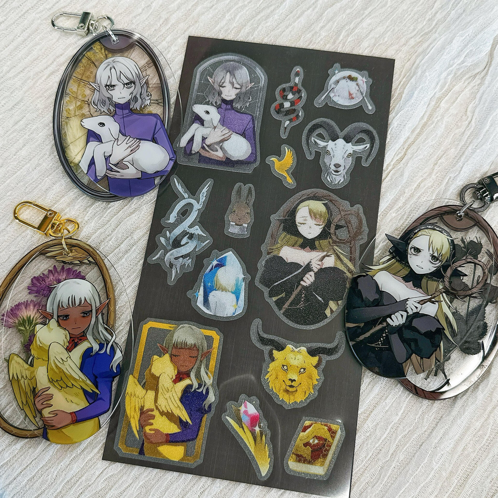 DELICIOUS IN DUNGEON | DRY FLOWER ACRYLIC CHARMS